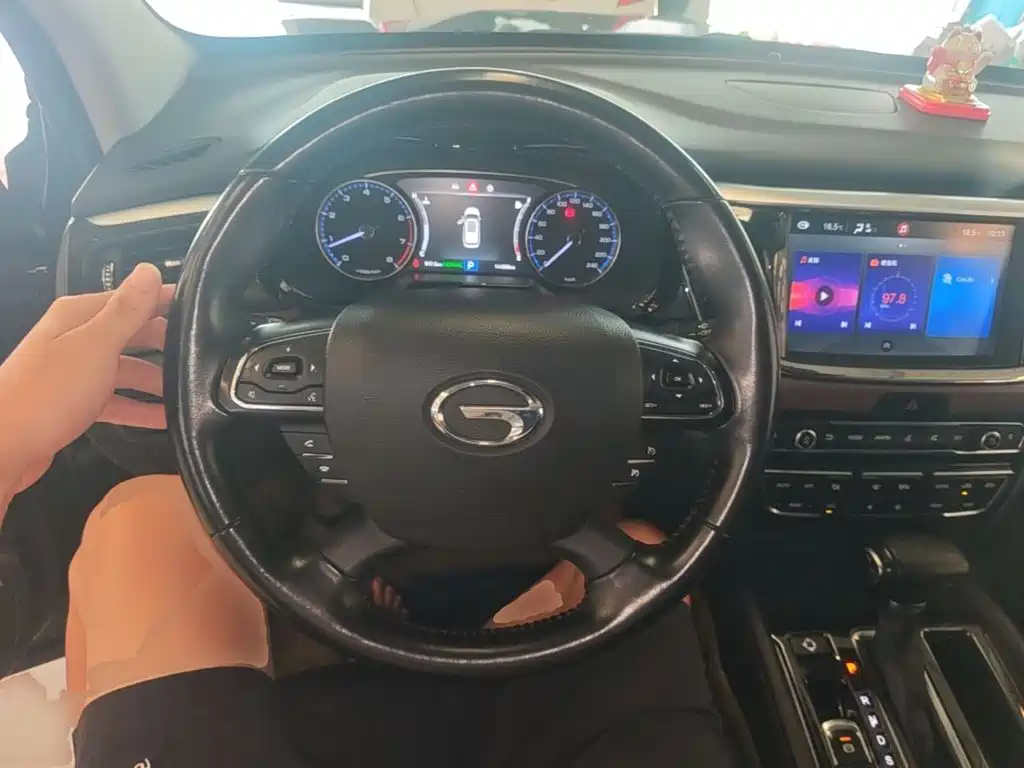 GAC Trumpchi GS8 2018 — фото 11