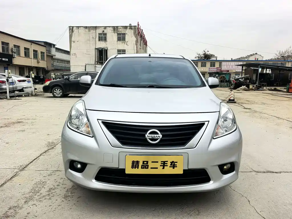 Nissan Sunny 2011 — фото 2