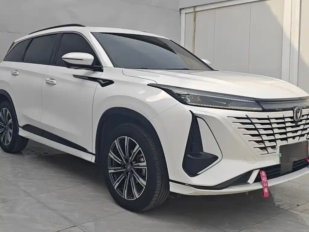 Changan CS75 PLUS 2023 — фото 3