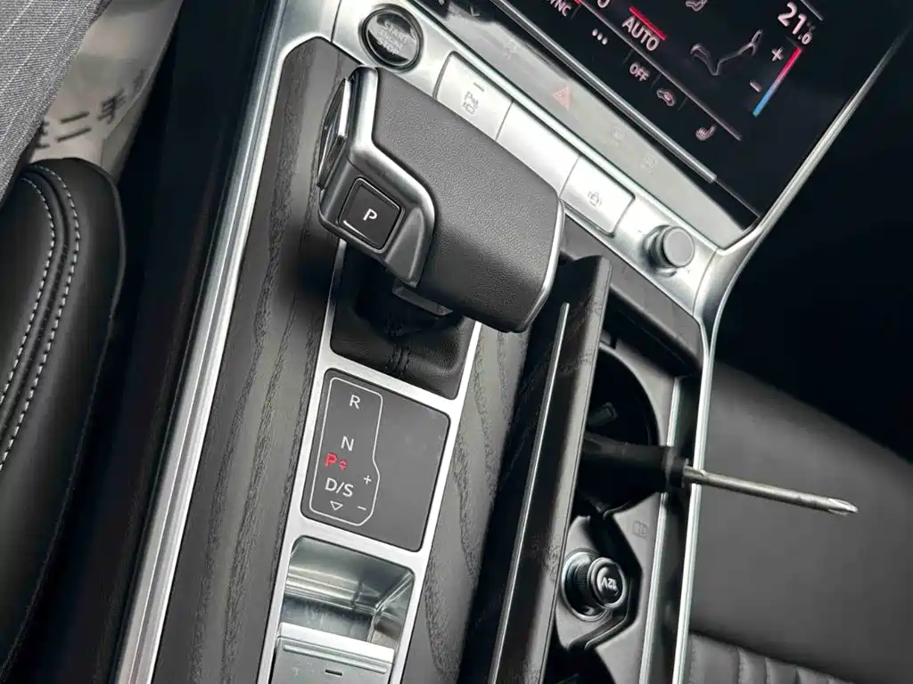Audi A6L 2024 — фото 15