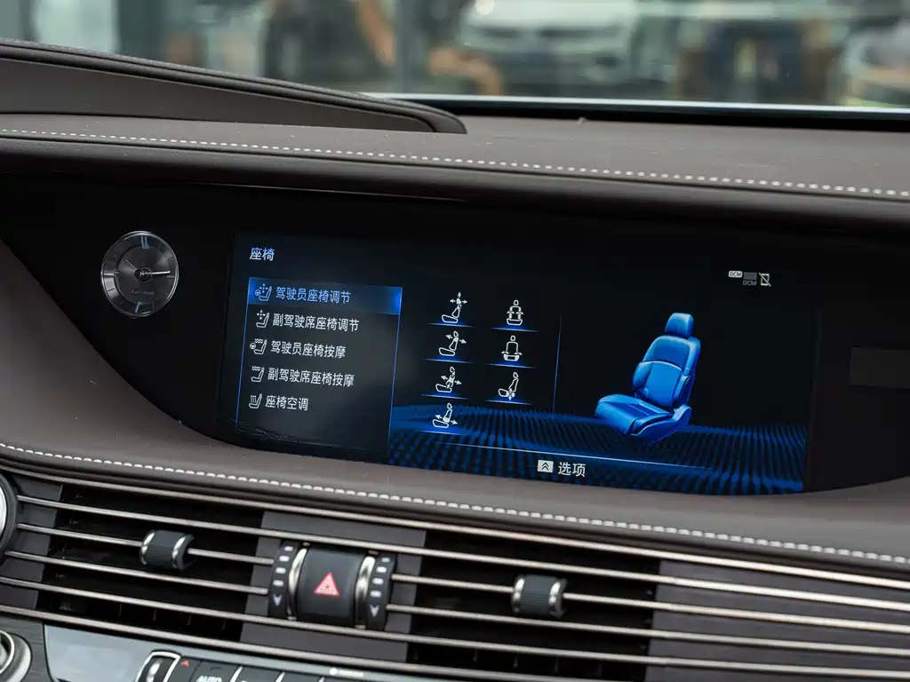 Lexus LS 2018 — фото 18