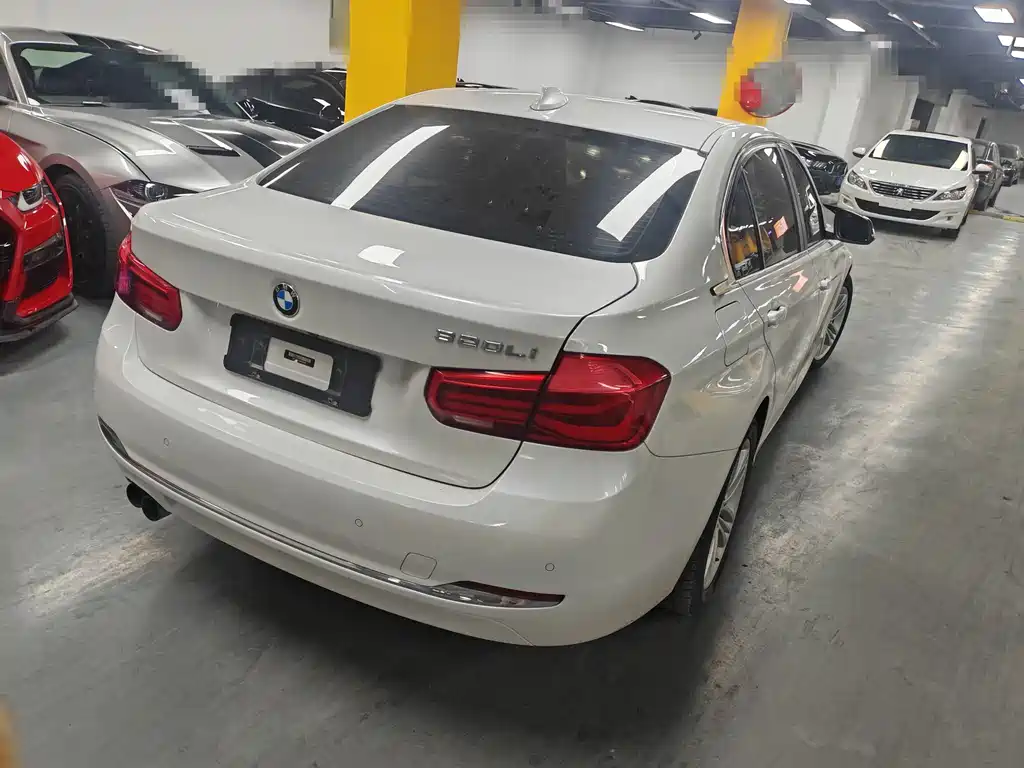 BMW 3 Series 2017 — фото 10