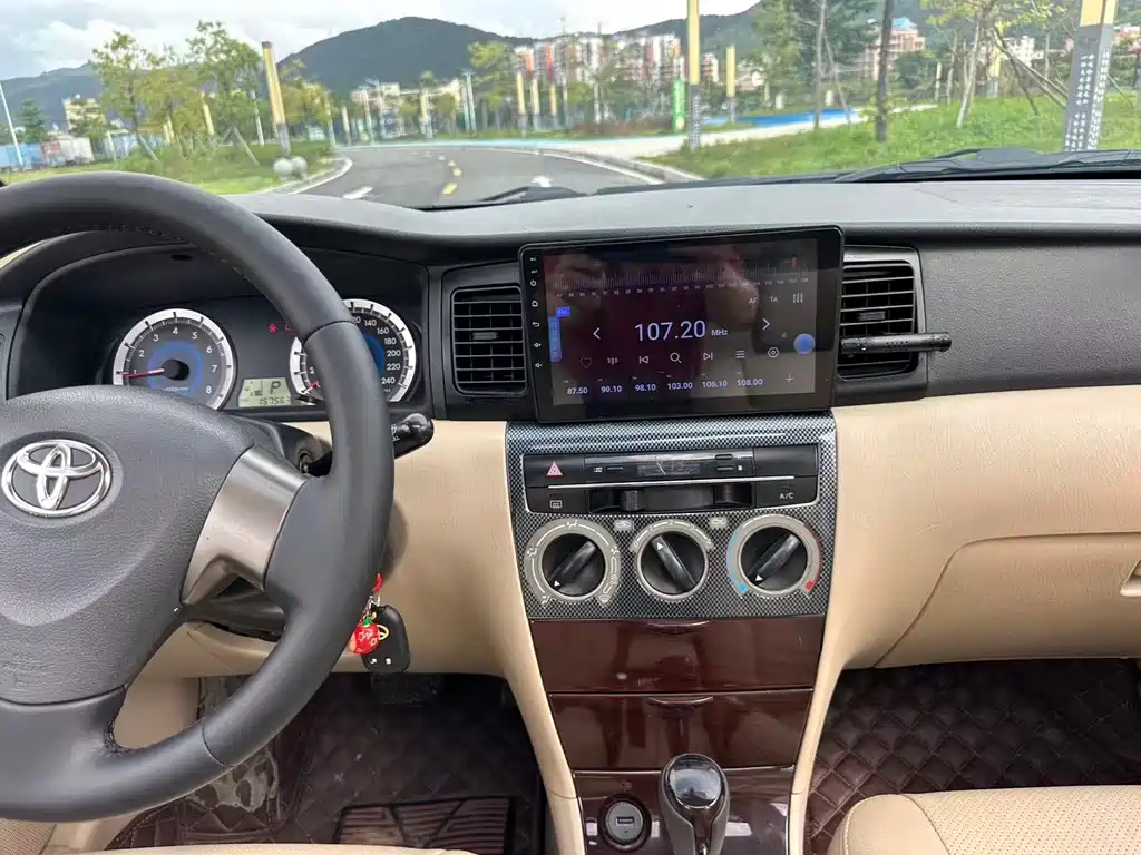 Toyota Corolla 2015 — фото 14
