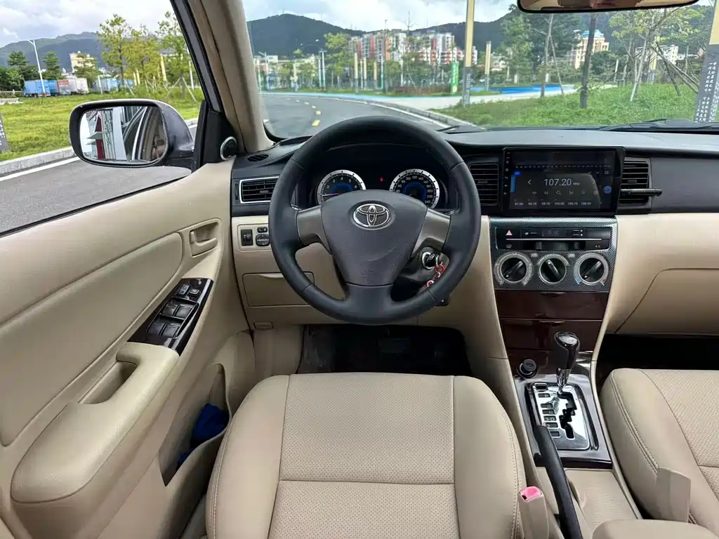 Toyota Corolla 2015 — фото 15