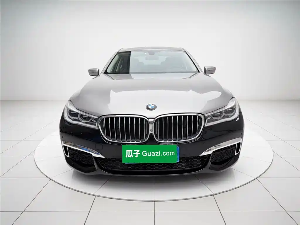 BMW 7 Series 2017 — фото 5