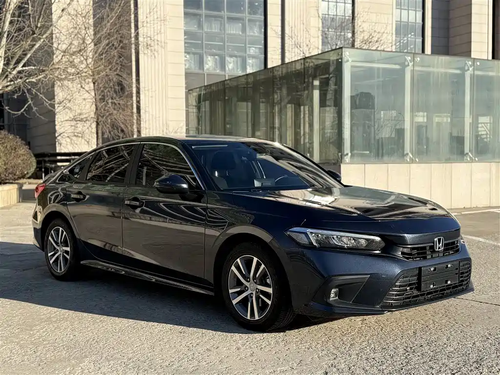 Honda Civic 2023 — фото 11