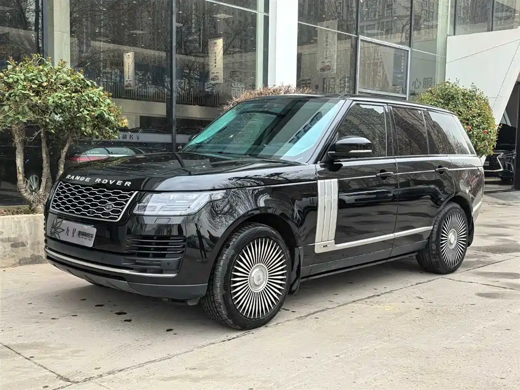 Land Rover Range Rover 2019 — фото 1