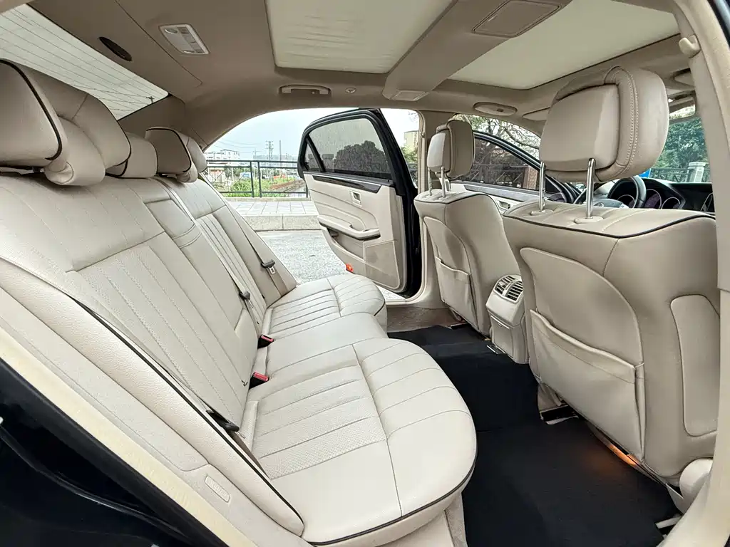 Mercedes-Benz E-Class 2015 — фото 8