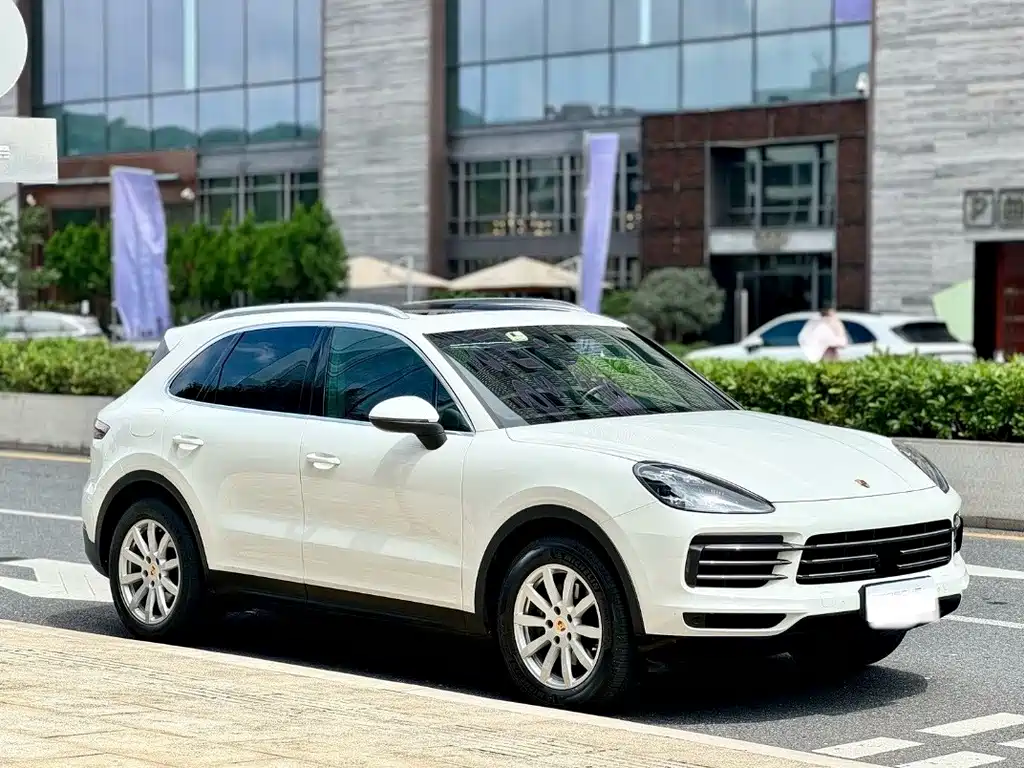 Porsche Cayenne 2018 — фото 3