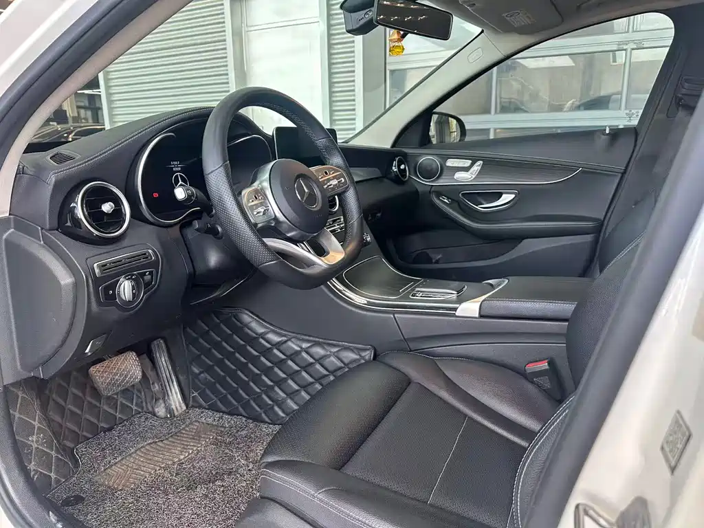 Mercedes-Benz C-Class 2020