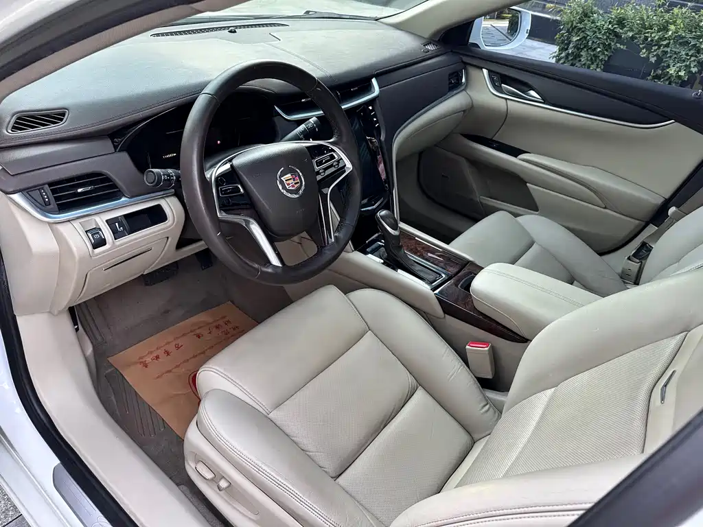 Cadillac XTS 2013 — фото 7