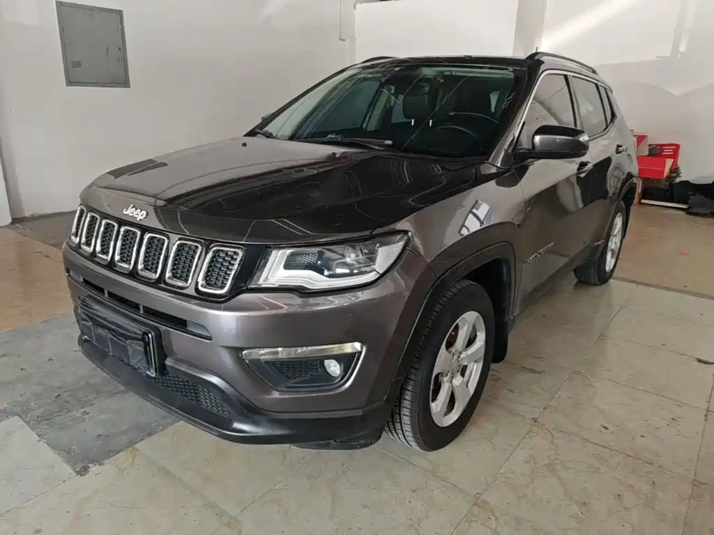 Jeep Compass 2018 — фото 1
