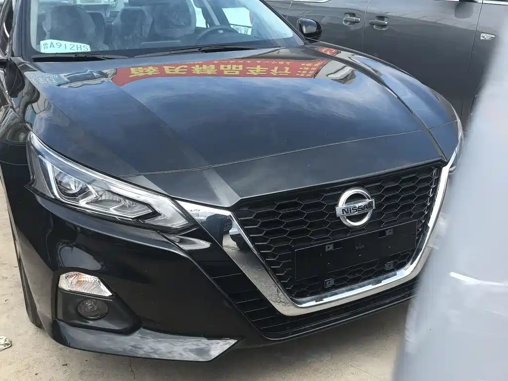 Nissan Teana 2026