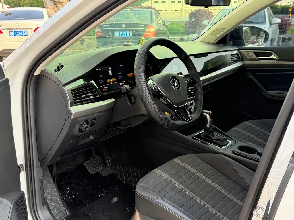 Volkswagen Lavida 2021
