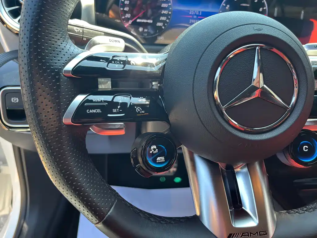 Mercedes-Benz A-Class AMG 2024 — фото 13