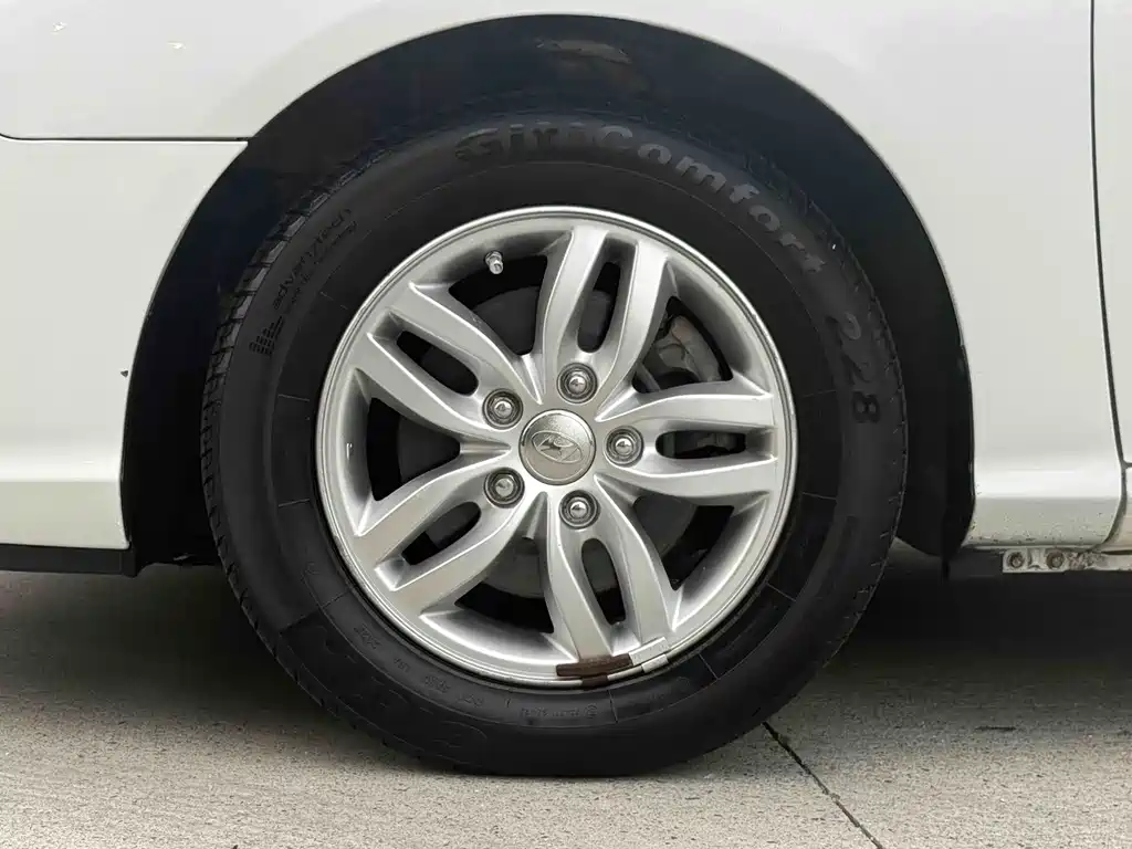 Hyundai Elantra 2014