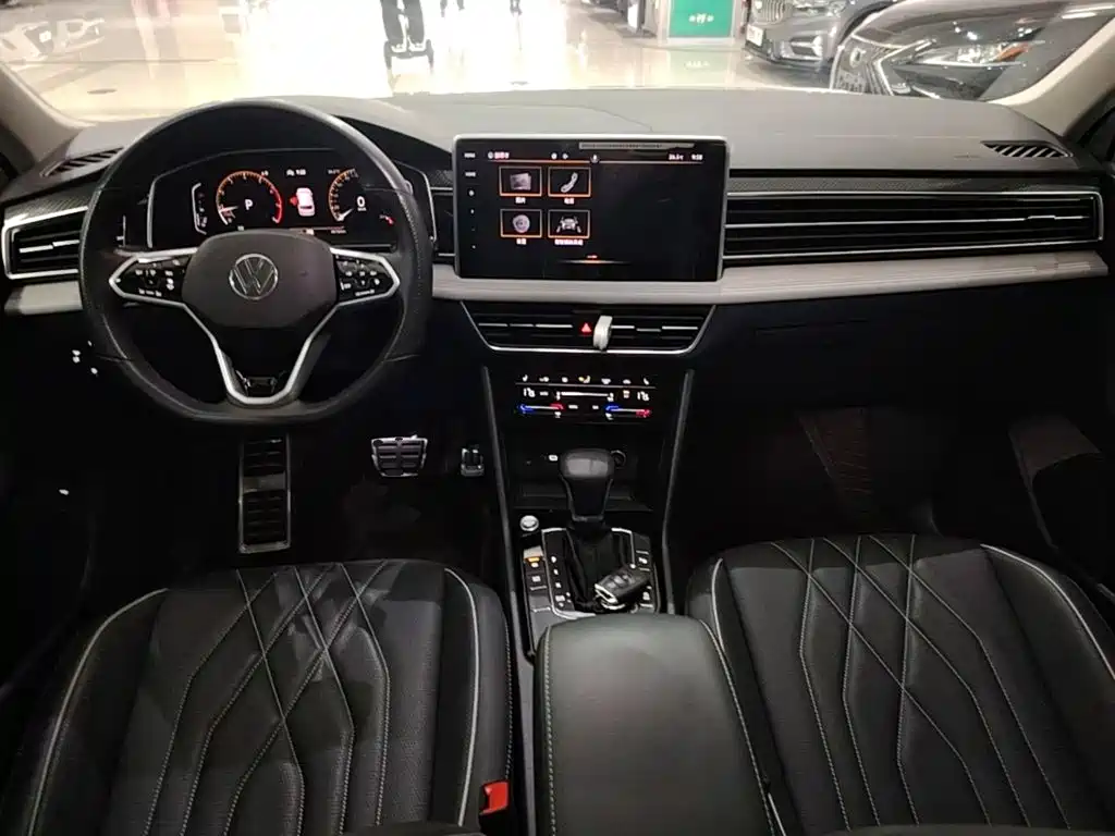 Volkswagen Tiguan L 2022 — фото 10