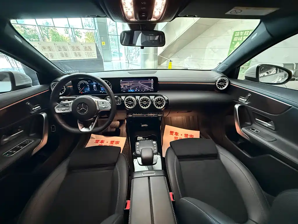 Mercedes-Benz A-Class 2022 — фото 10