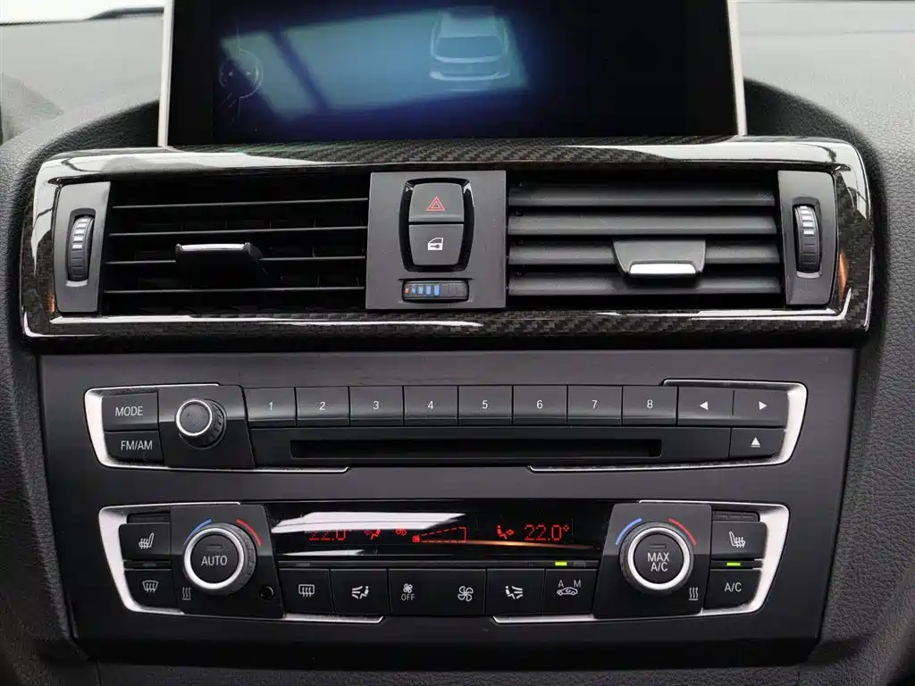 BMW 1 Series 2015 — фото 15
