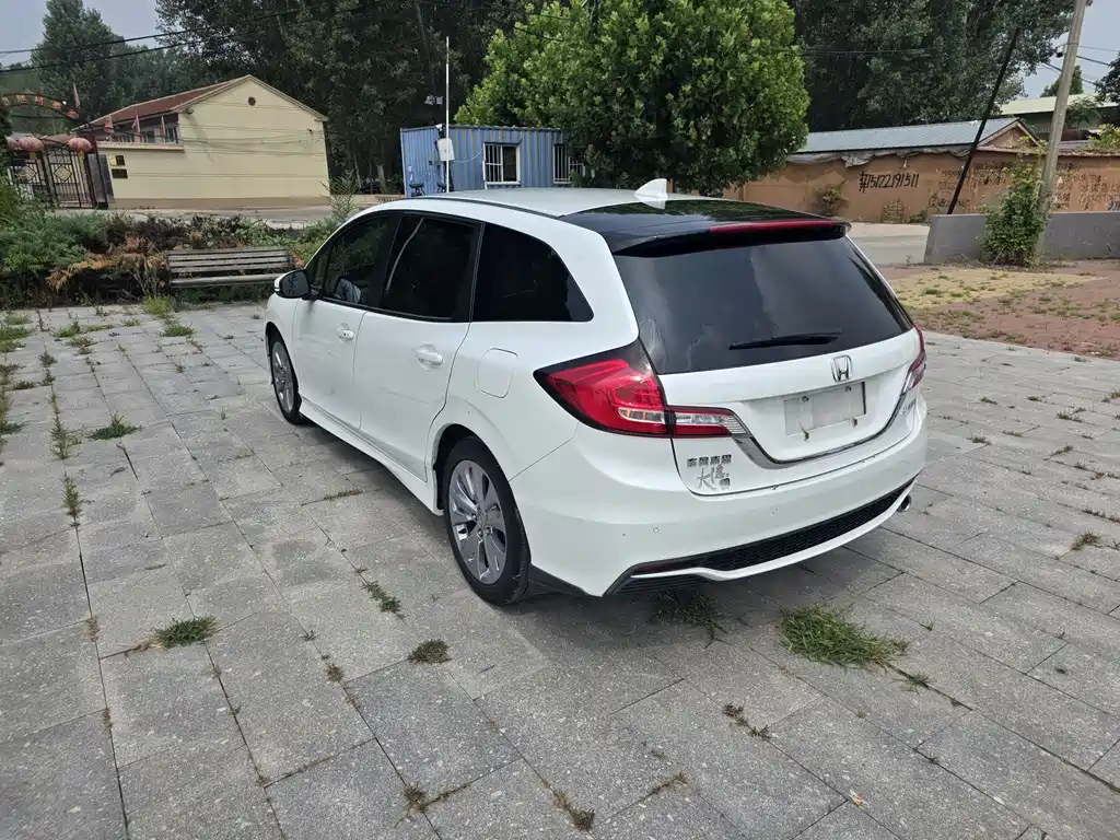 Honda Jade 2017