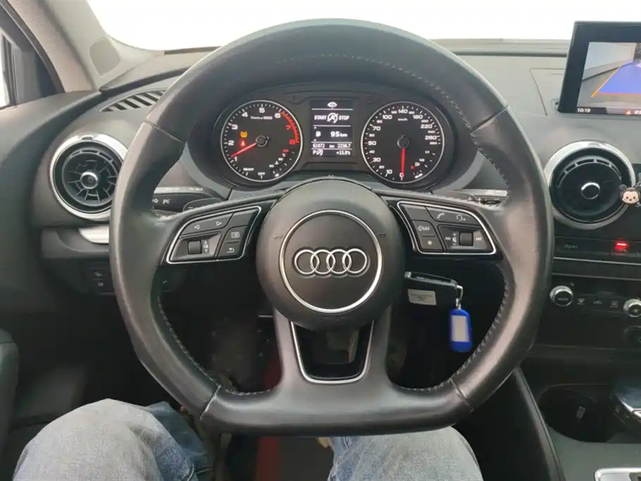 Audi A3 2018 — фото 15