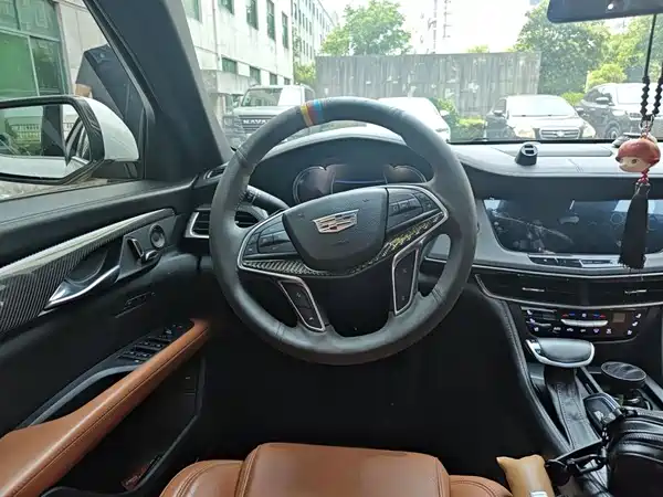 Cadillac CT6 2017