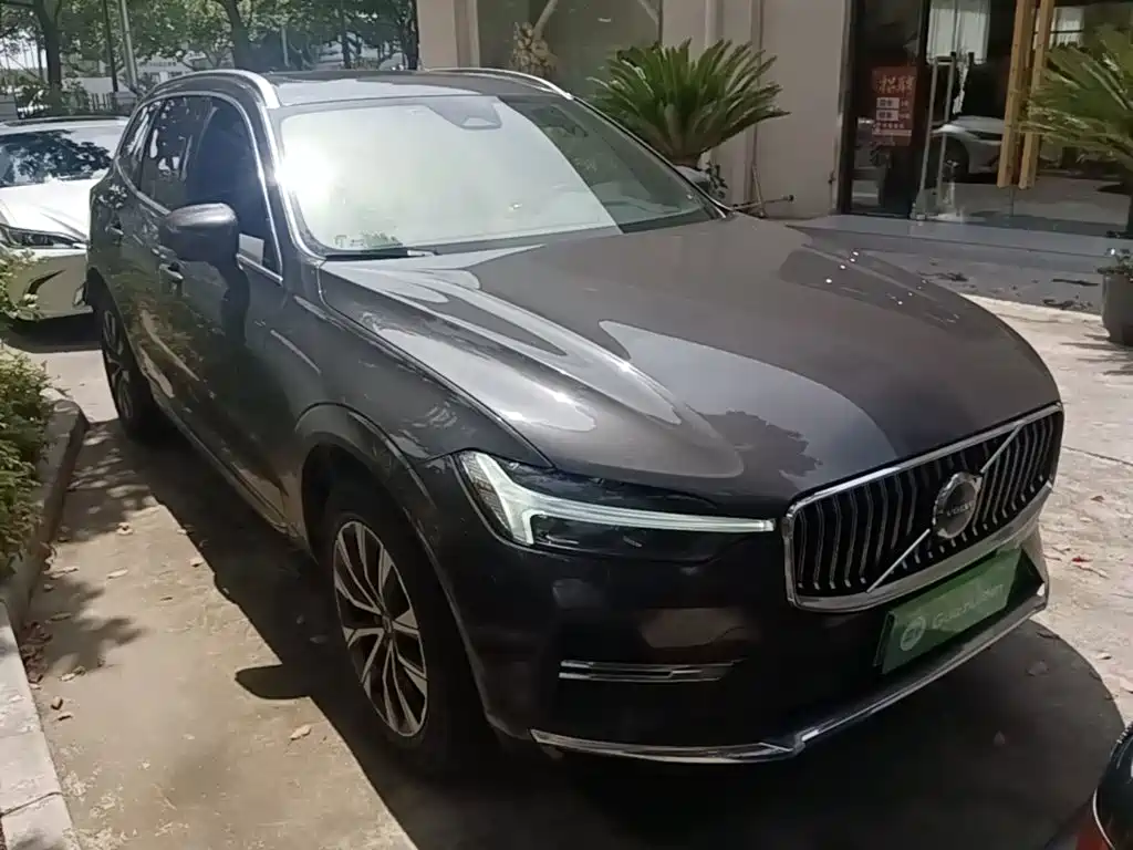 Volvo XC60 2022