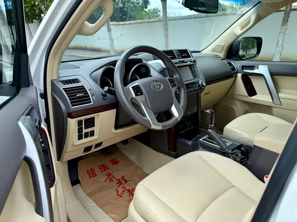 Toyota Prado 2017