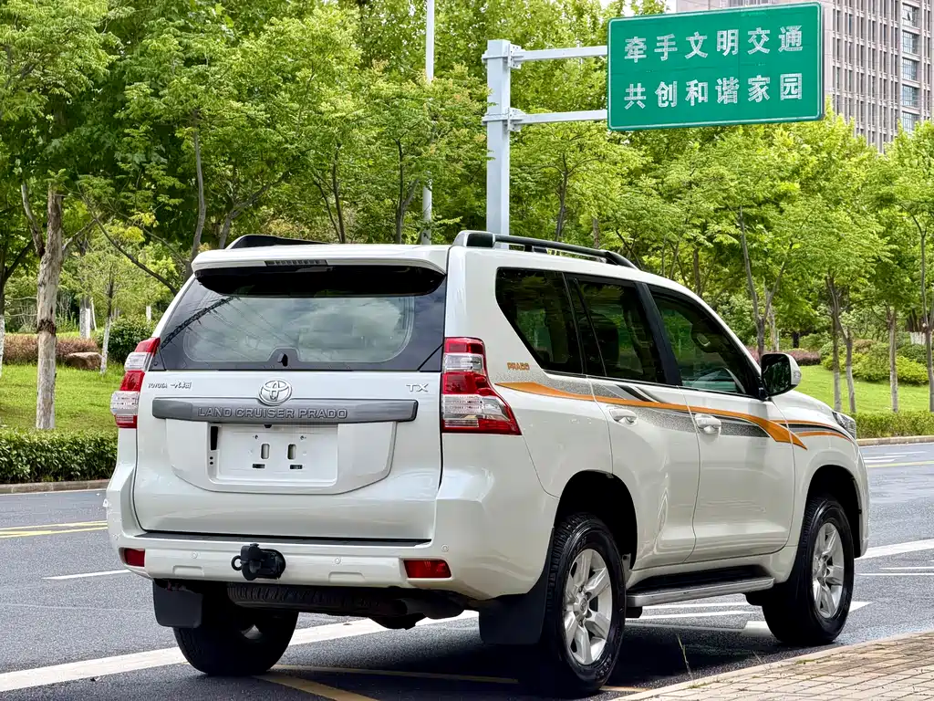 Toyota Prado 2017 — фото 12