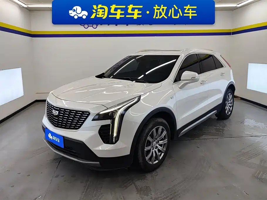 Cadillac XT4 2022 — фото 1