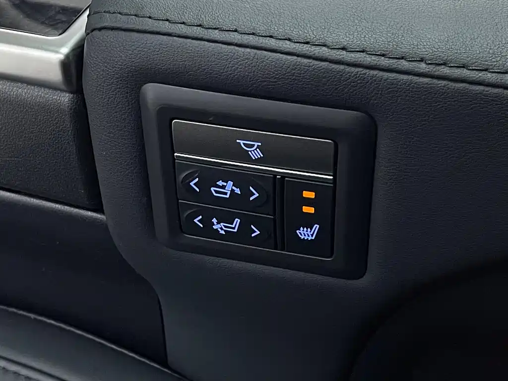 Toyota Vellfire 2020 — фото 12