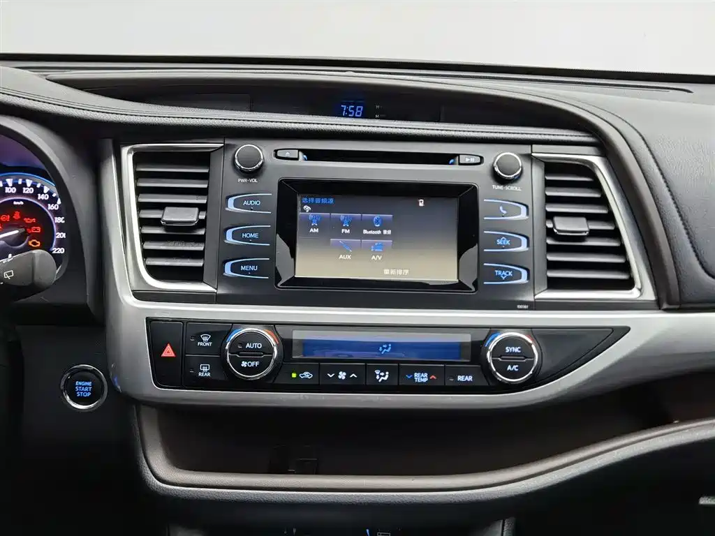 Toyota Highlander 2017 — фото 12