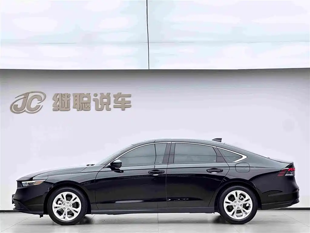Honda Accord 2024