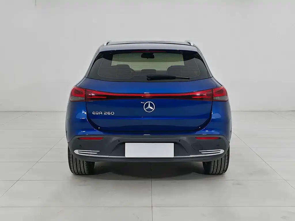 Mercedes-Benz EQA 2023