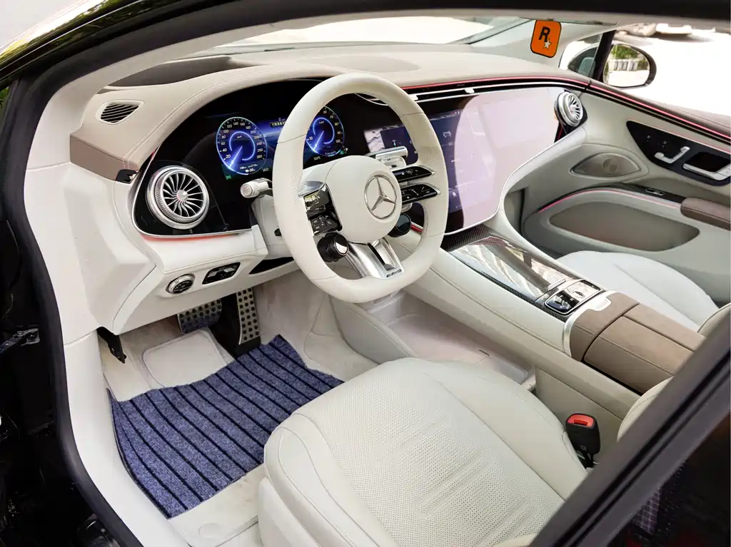 Mercedes-Benz EQS AMG 2025 — фото 11