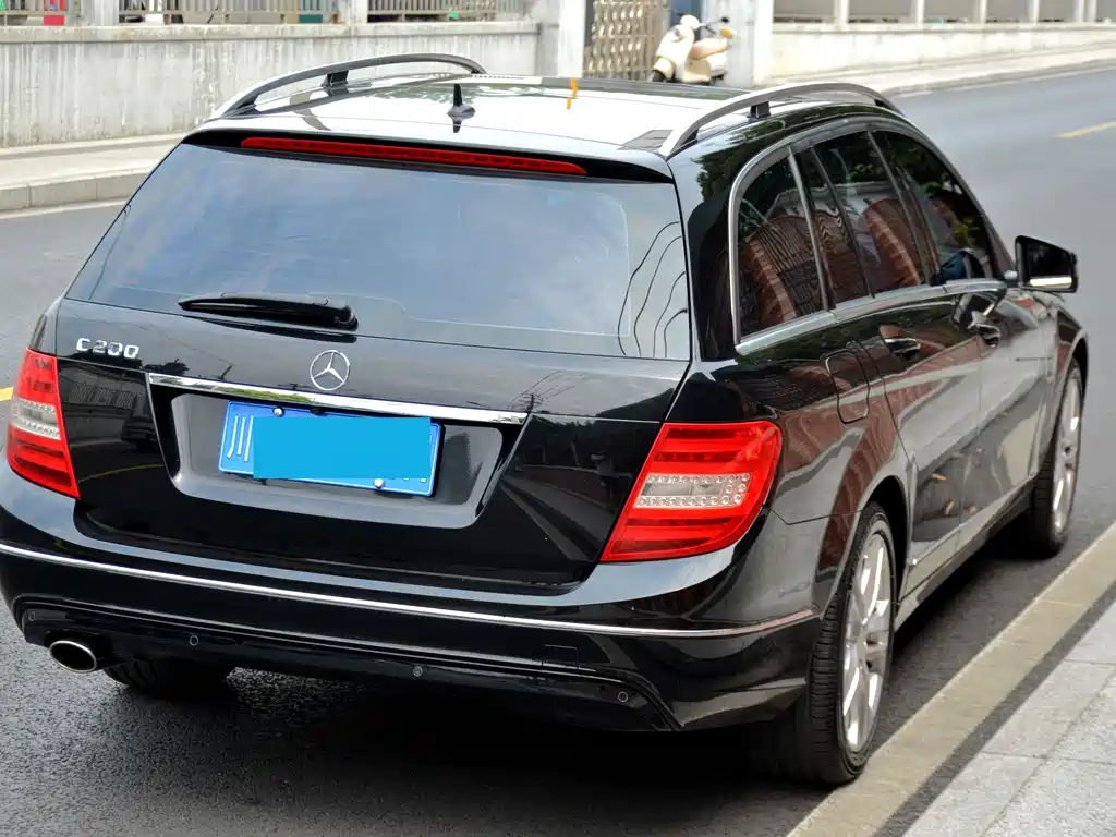 Mercedes-Benz C-Class 2012