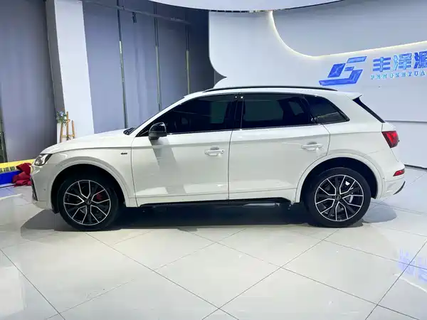 Audi Q5L 2024
