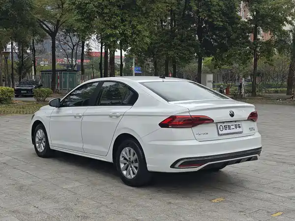 Volkswagen Bora 2023