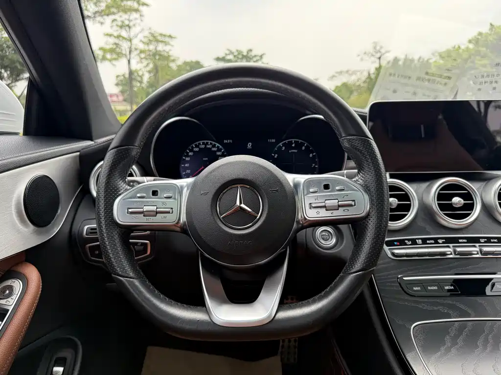 Mercedes-Benz C-Class 2019 — фото 9