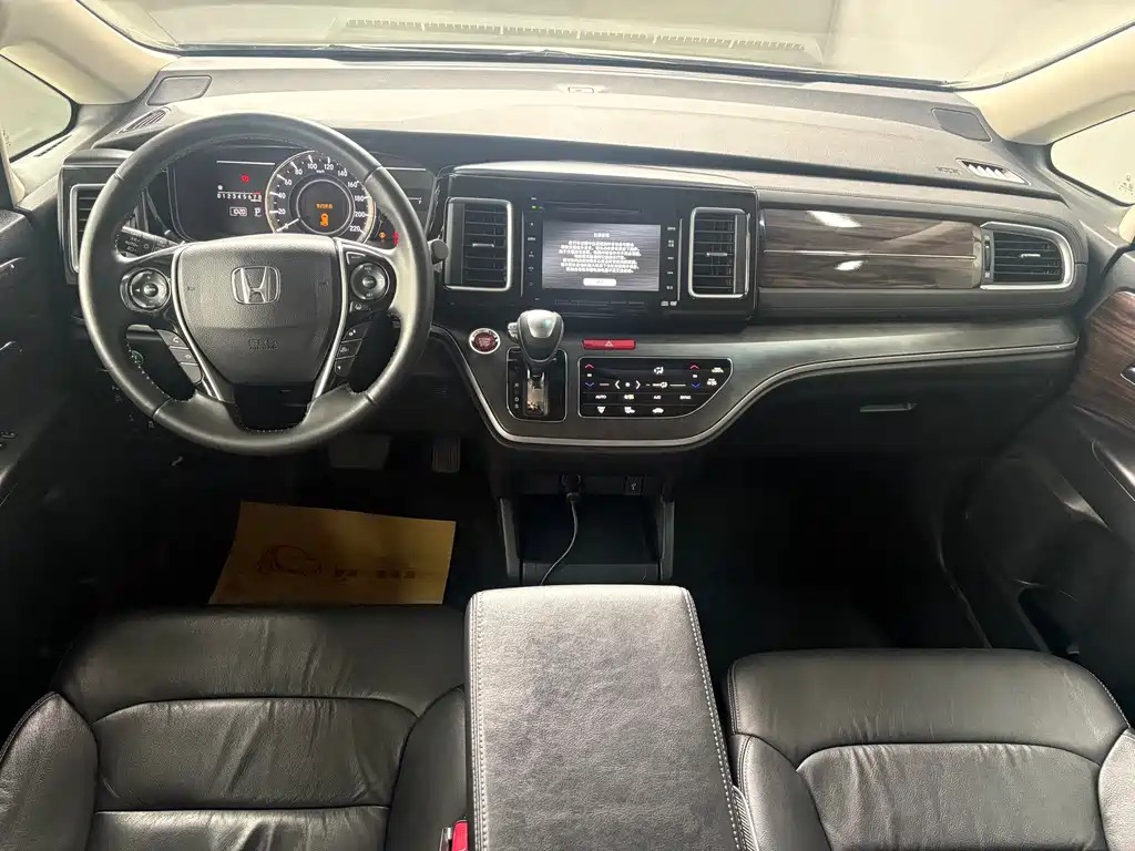 Honda Elysion 2019 — фото 10