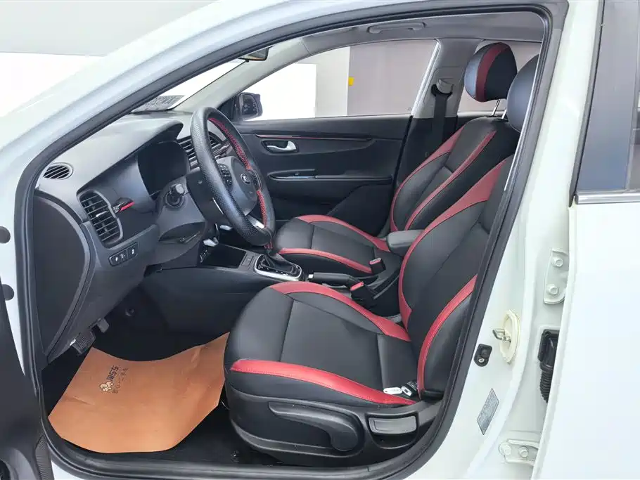 Kia KX Cross 2020 — фото 9
