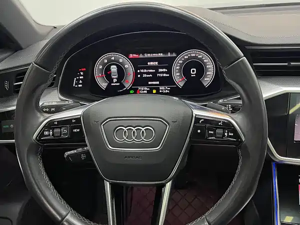 Audi A6L 2022