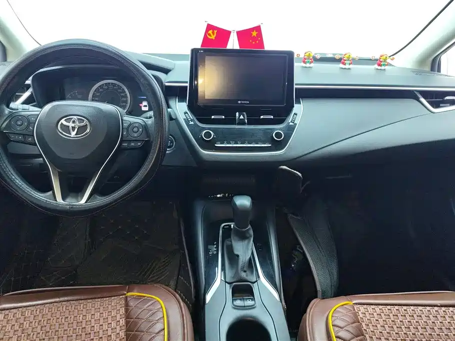 Toyota Corolla 2019 — фото 12