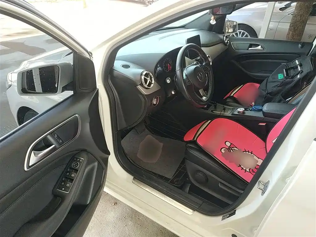 Mercedes-Benz B-Class 2019 — фото 13