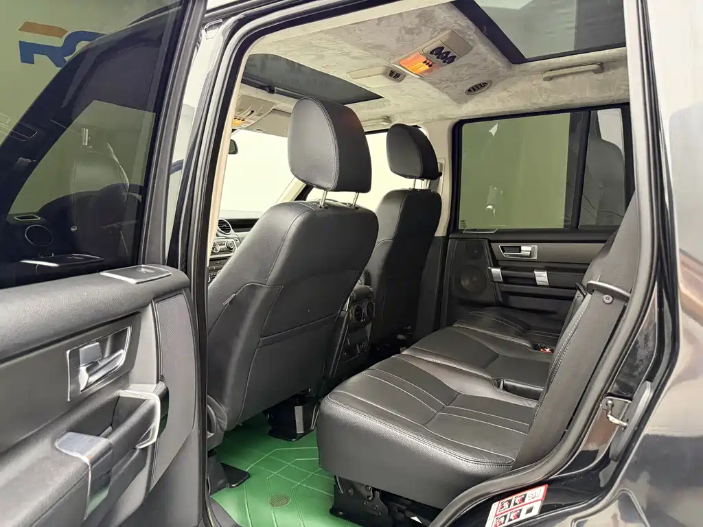 Land Rover Discovery 2015
