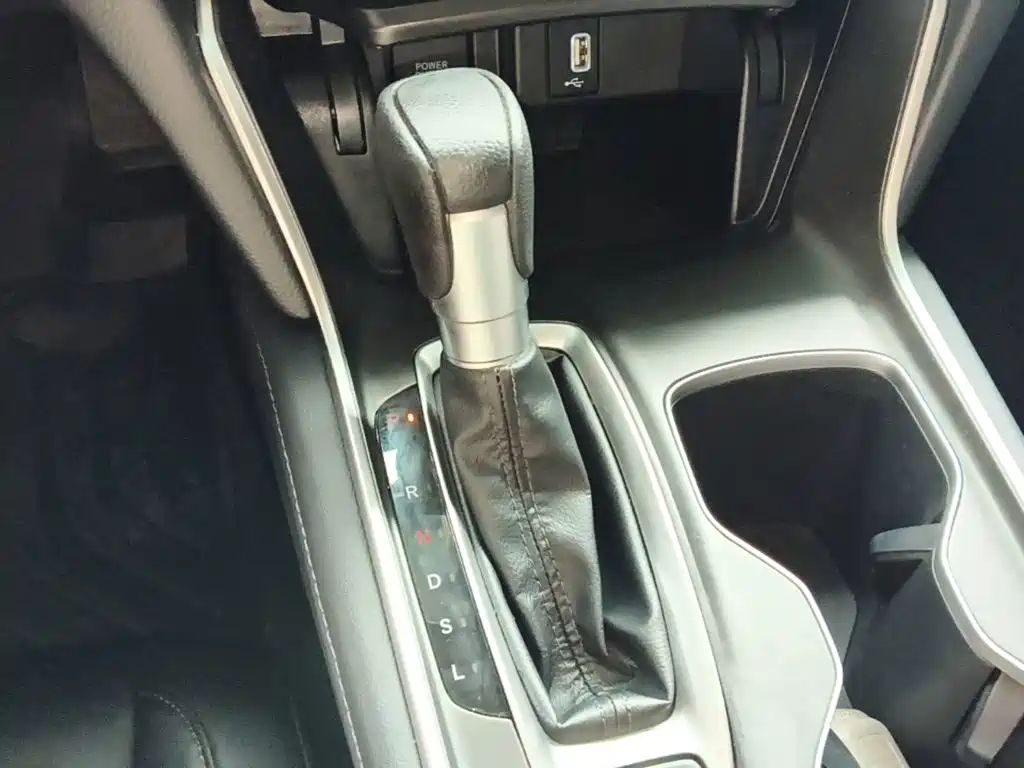 Honda Accord 2021 — фото 14
