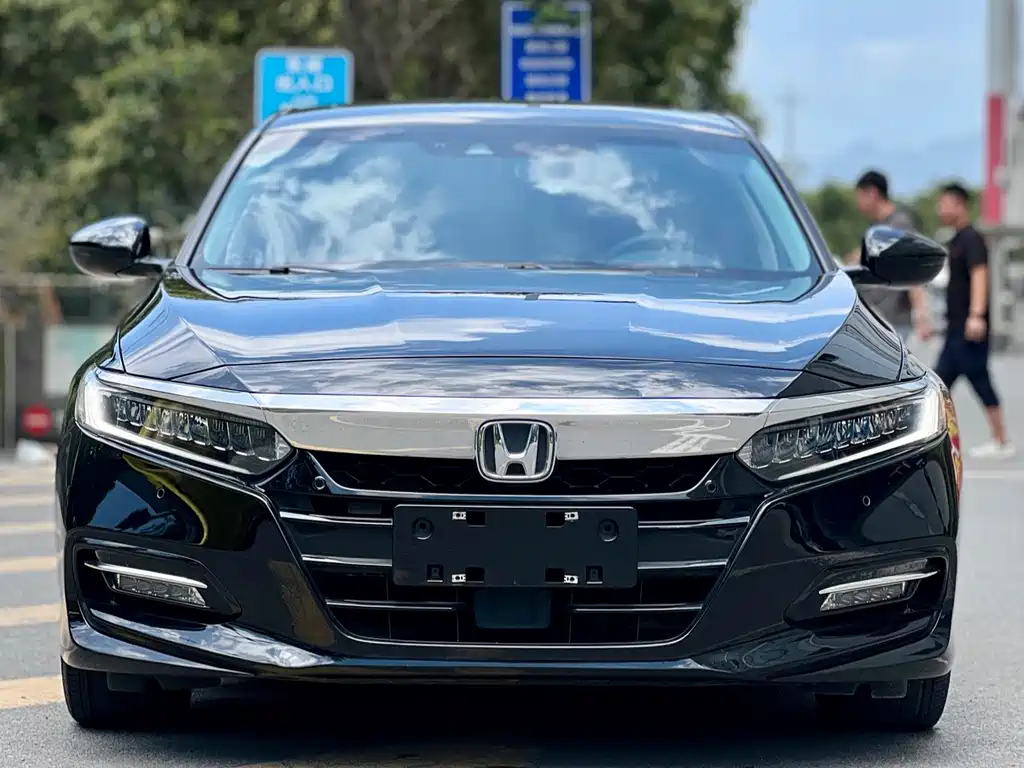 Honda Accord 2019 — фото 2