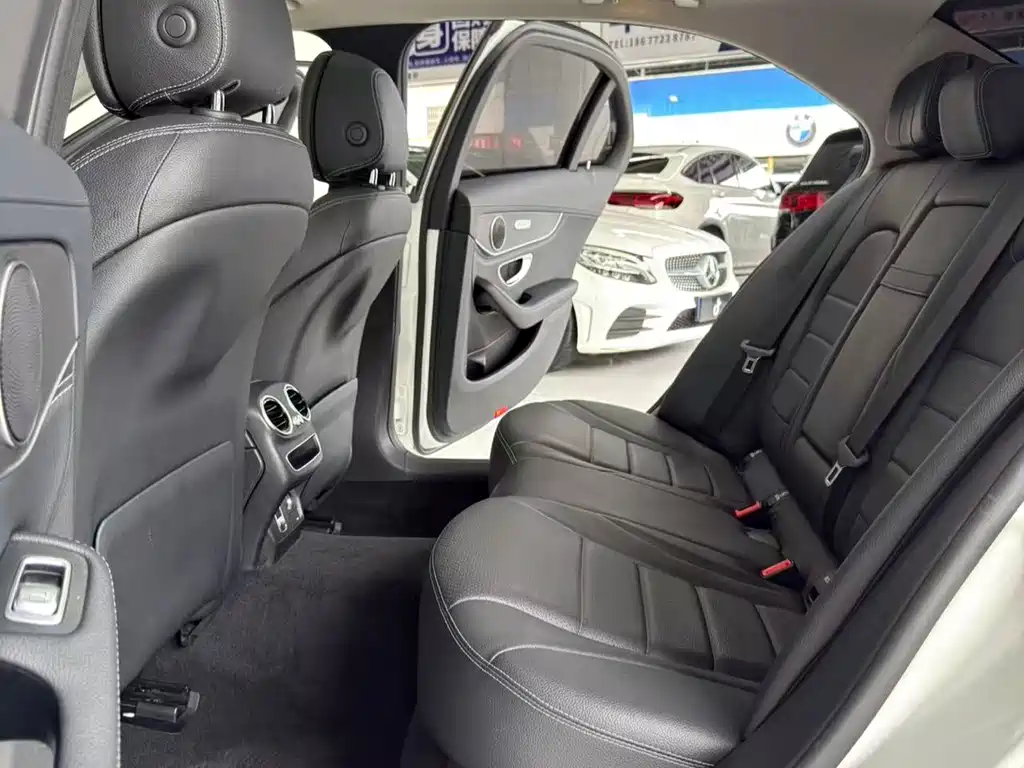 Mercedes-Benz C-Class 2020