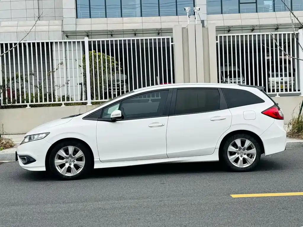 Honda Jade 2015 — фото 2