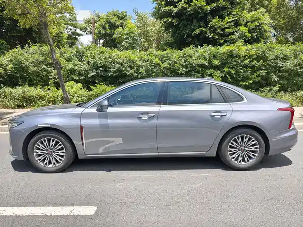 Hongqi H5 2024
